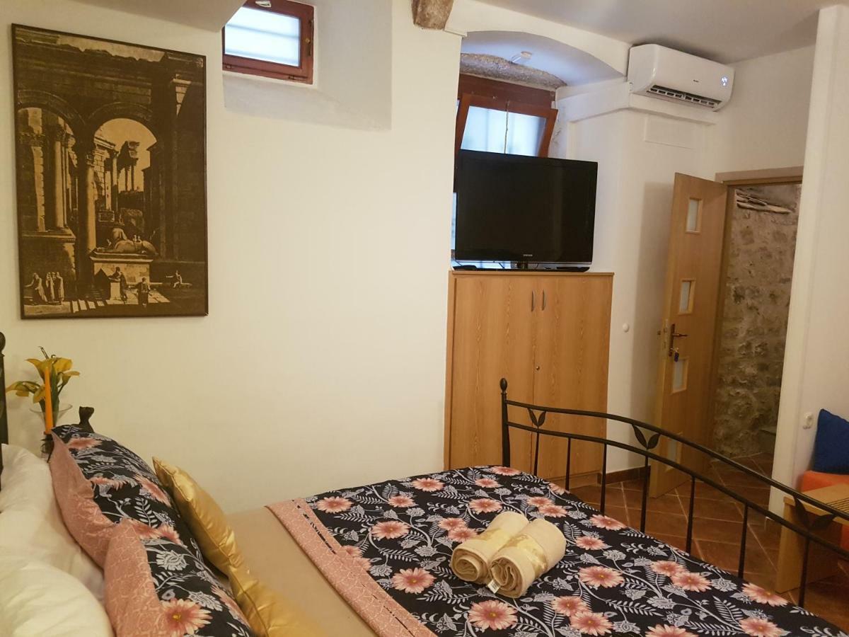 Axis Center Apartment